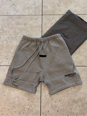 Dark Oat Essential Shorts